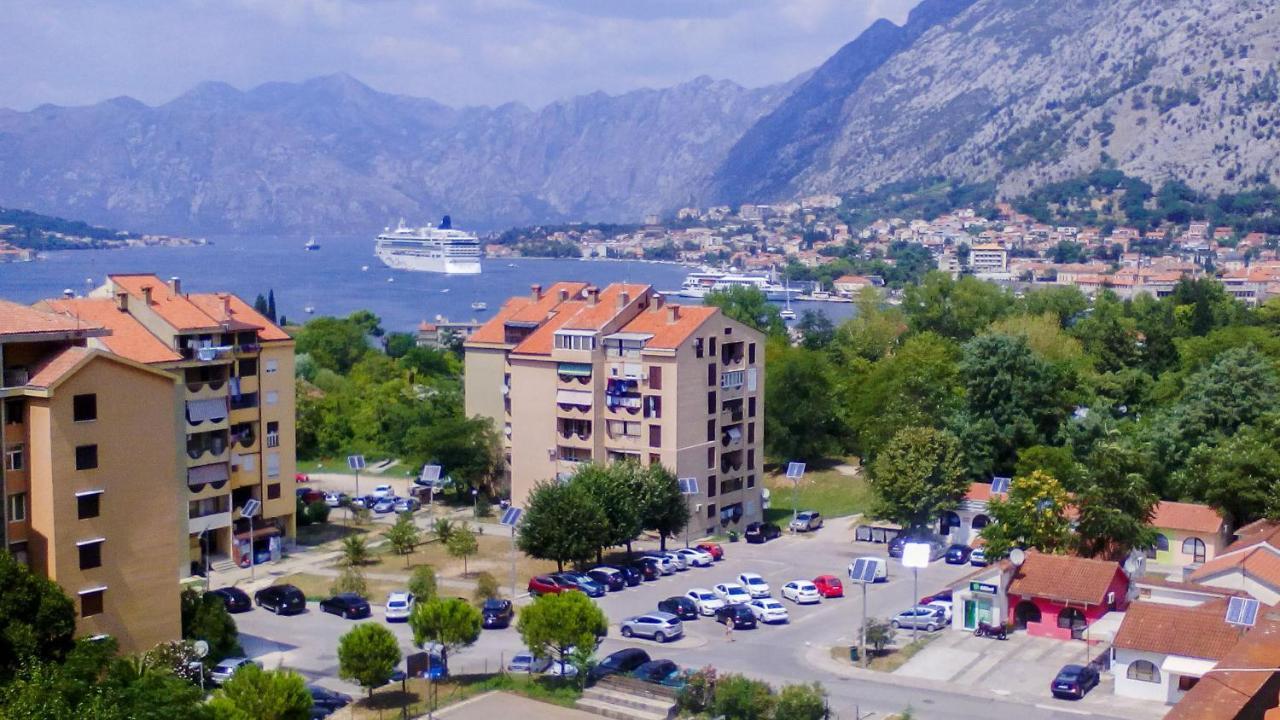 Apartment DAki Kotor Buitenkant foto