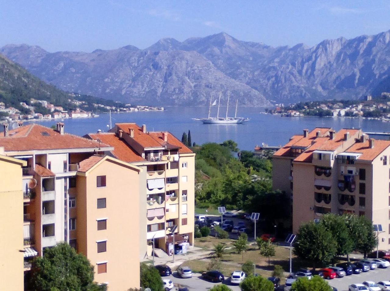 Apartment DAki Kotor Buitenkant foto